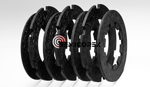 Développement du marché des matériaux carbone-céramique