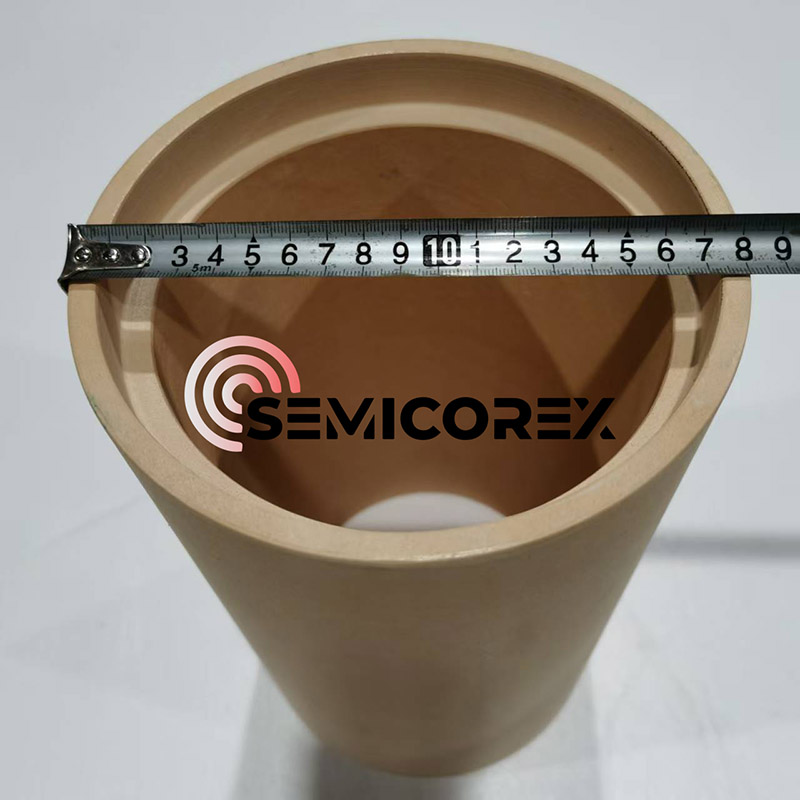 Tubes en zircone fondue